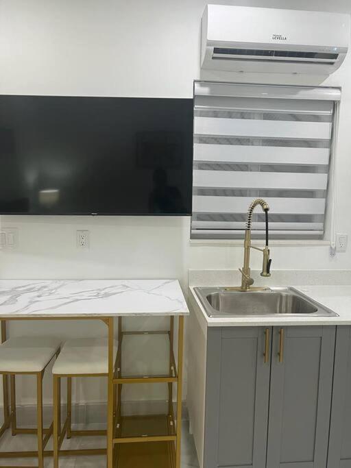Stunning Deluxe Studio Hialeah Exterior foto