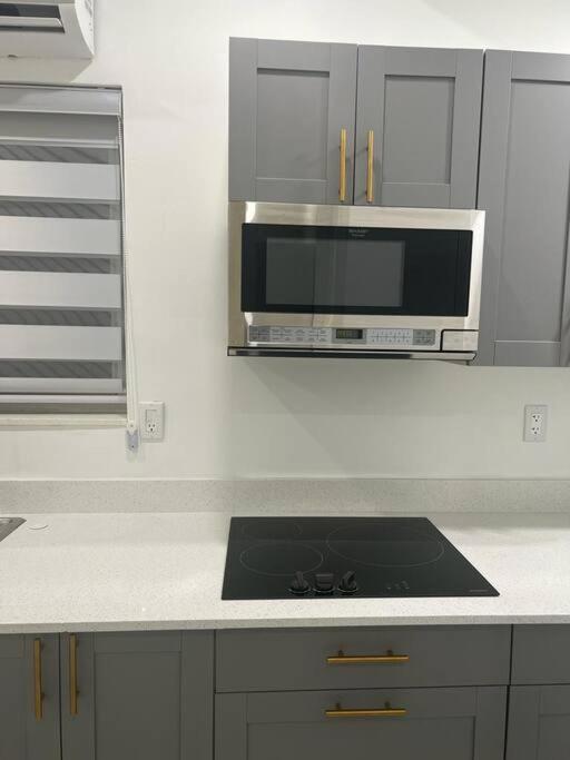 Stunning Deluxe Studio Hialeah Exterior foto